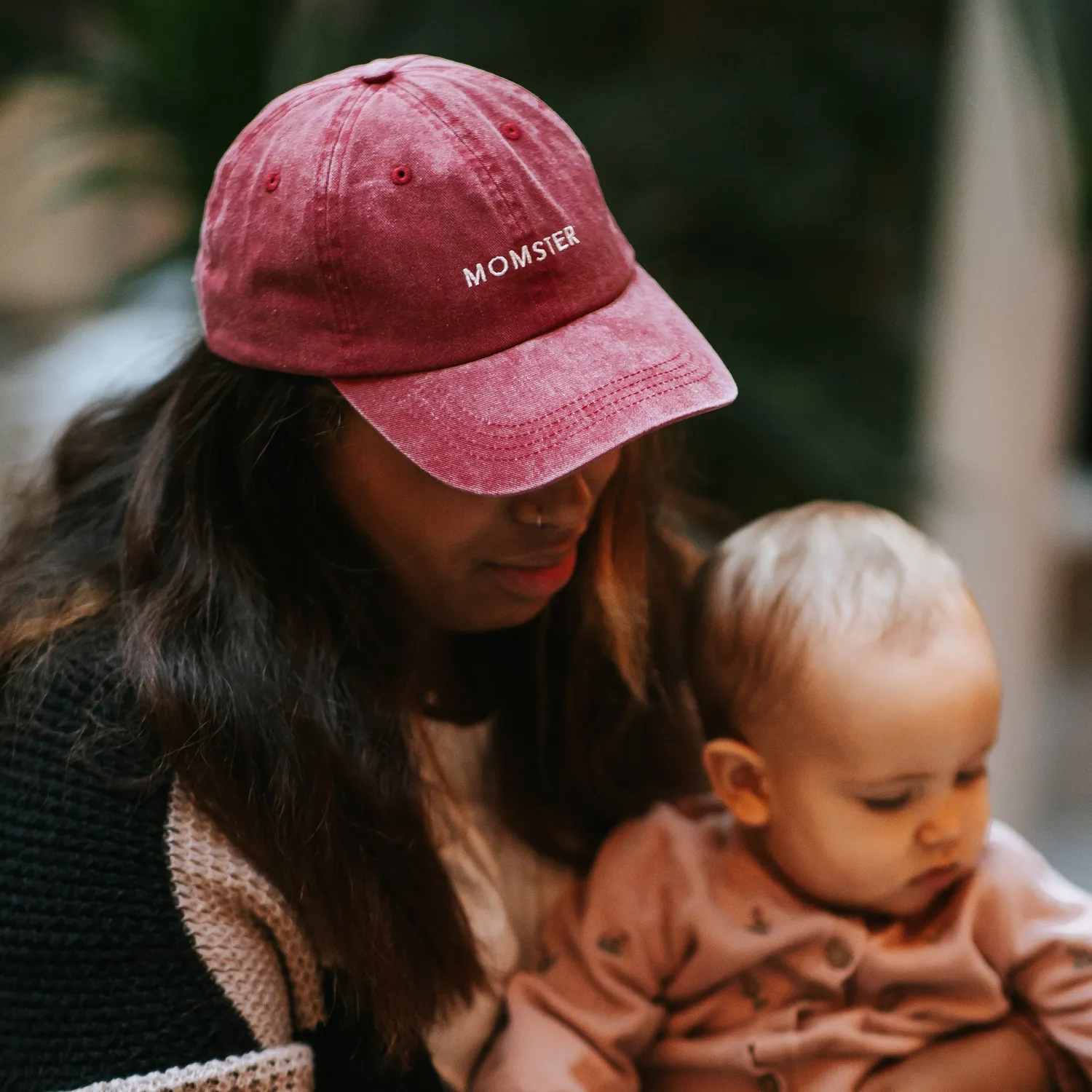 Plume keps broderad stentvättad mamma