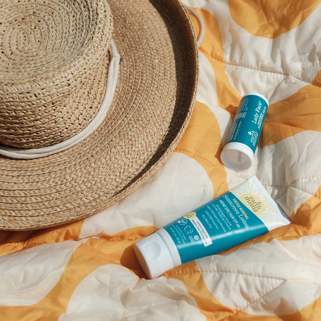 Earth Mama A Hint of Tint Bundle tonat mineralsolskydd SPF 40