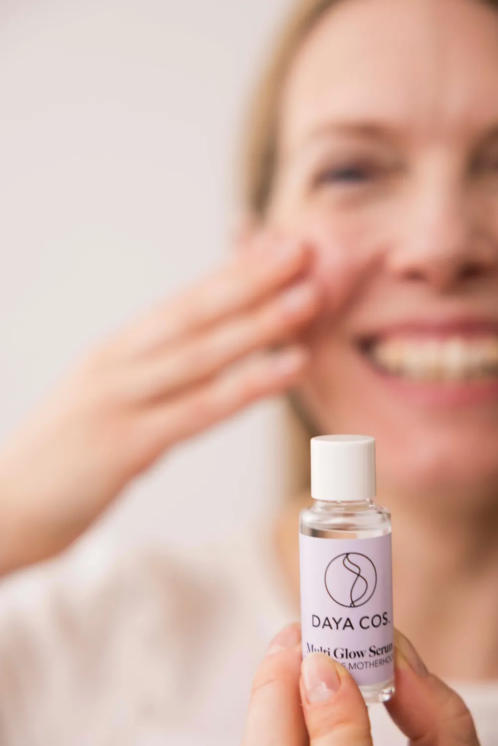 DAYA Cosmetics Multi Glow Serum oljeserum växtbaserad